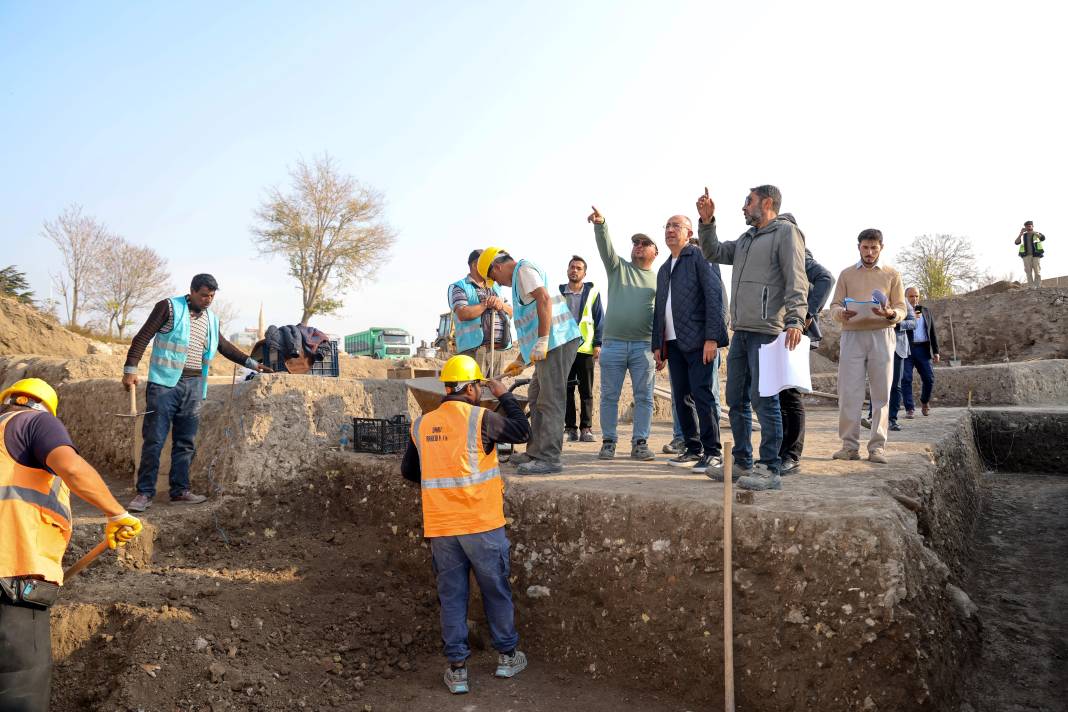 Paris’in Louvre’u, Konya’nın kalbinde canlanıyor 5